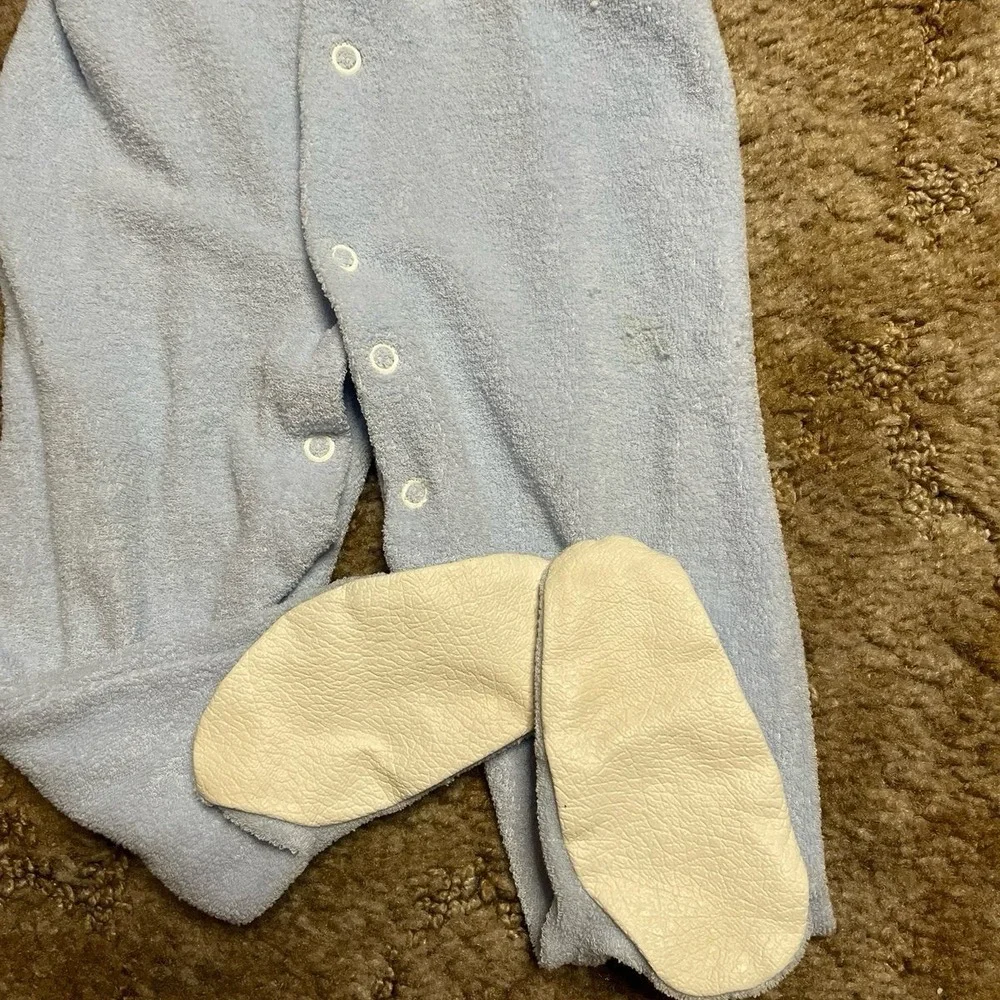 Vintage Winnie‎ The Pooh Kids Onesie Size 24 Month's